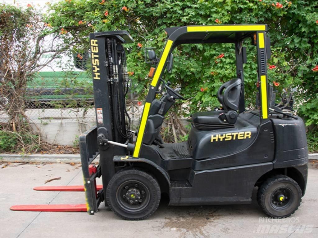 Hyster H2.5TX Gas Stapler