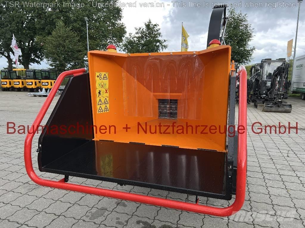  Först ST8D55 -Demo- Holzhäcksler