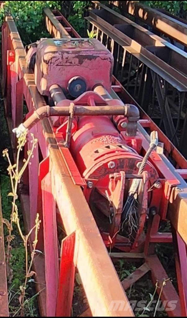  2006 VULCAN Hydraulische Rammhammer