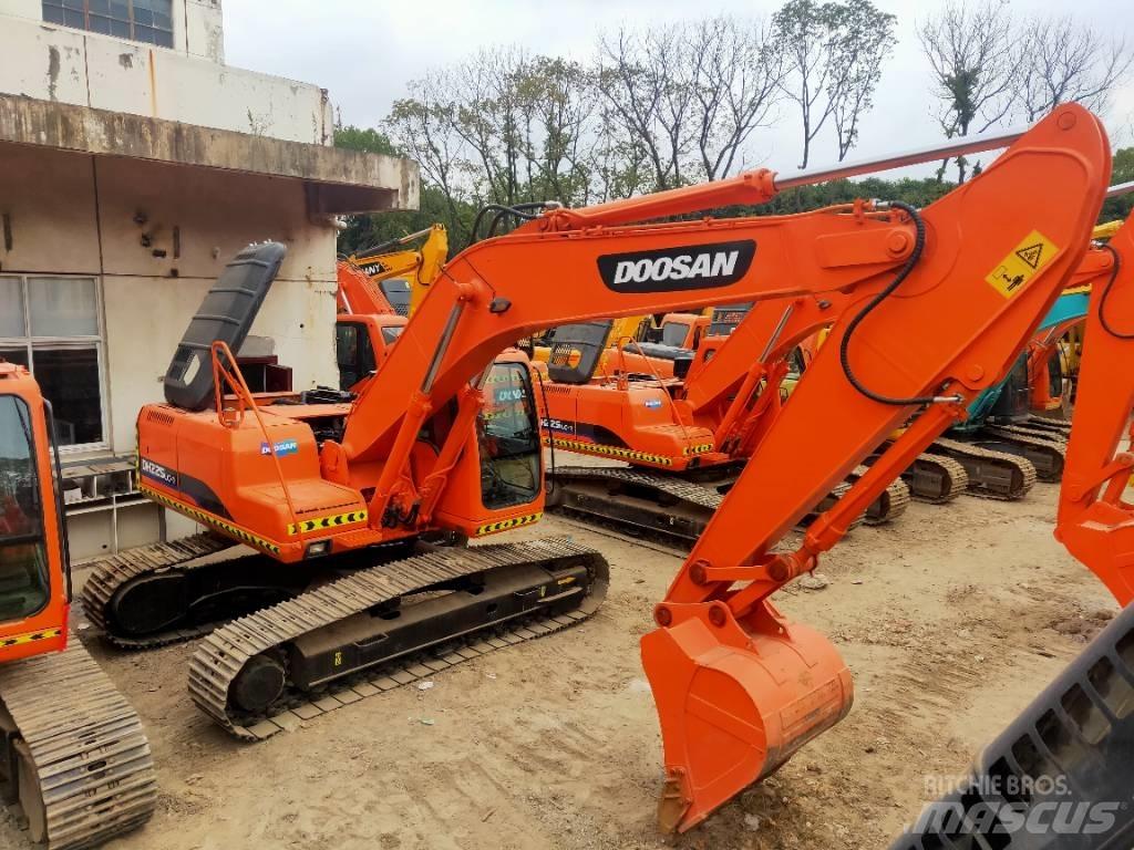 Doosan DH 225 LC-7 Raupenbagger
