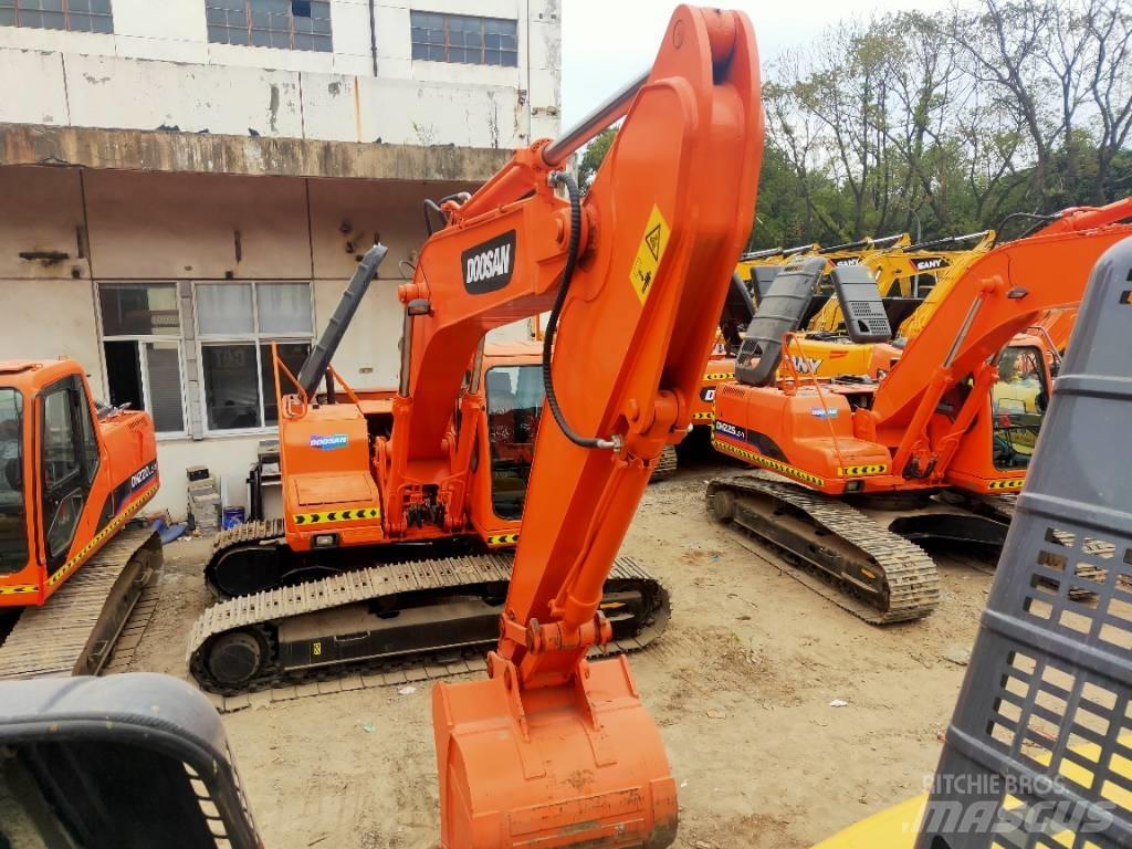 Doosan DH 225 LC-7 Raupenbagger