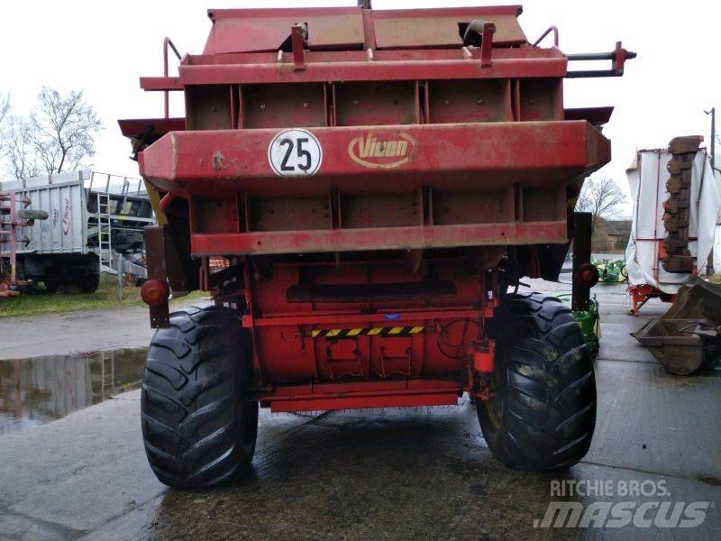 Vicon HP 1600 Quaderpressen