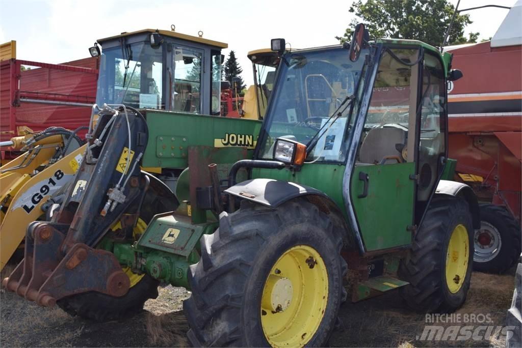 John Deere 3200 Teleskopbühnen