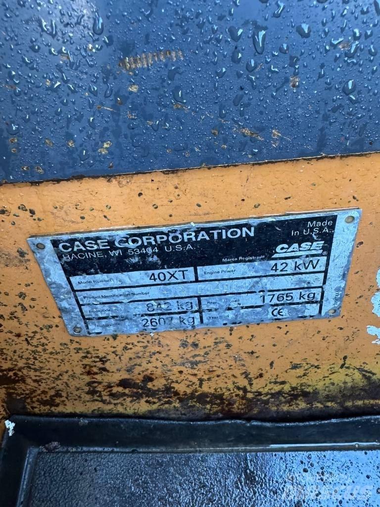 CASE 40 XT Kompaktlader