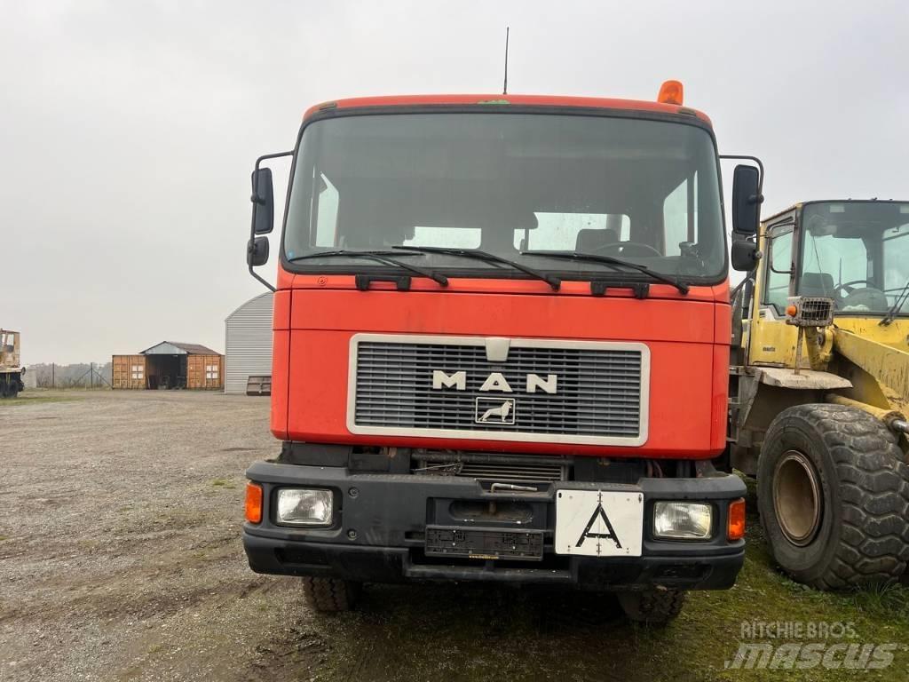 MAN F 08 Kipper