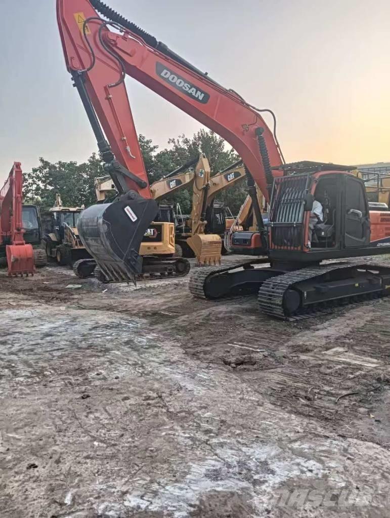 Doosan DX 225 LC-9C Raupenbagger