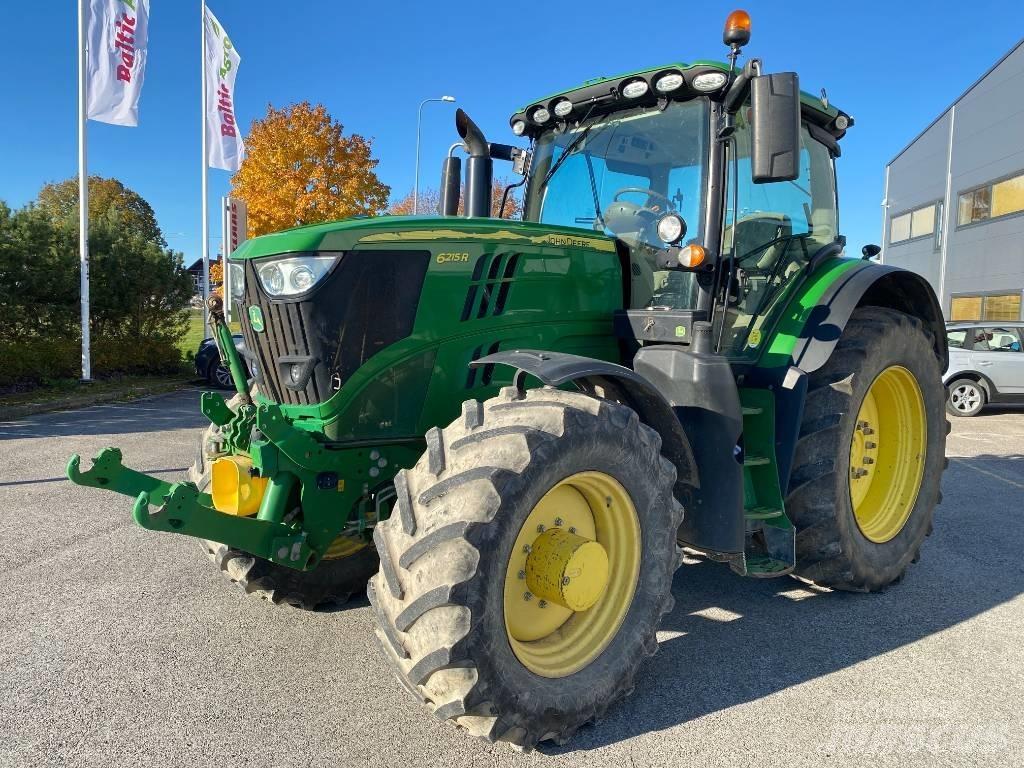 John Deere 6215 R Traktoren