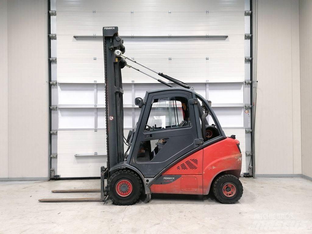 Linde H30T-02 Gas Stapler