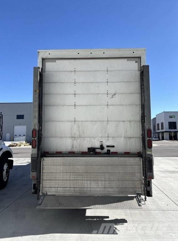 Freightliner M2 Kastenaufbau