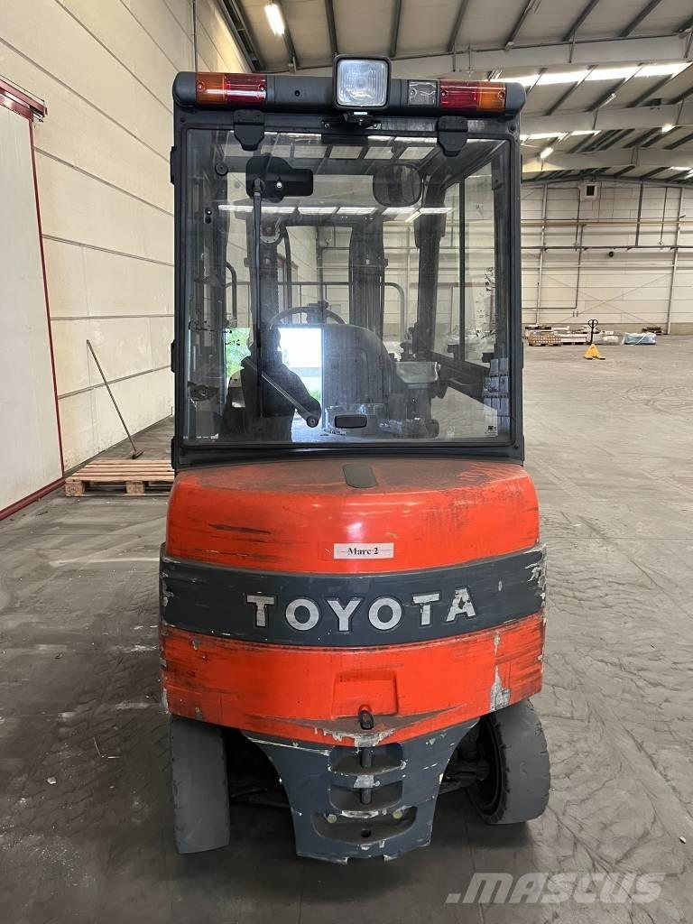 Toyota 7 FBMF 25 Elektro Stapler