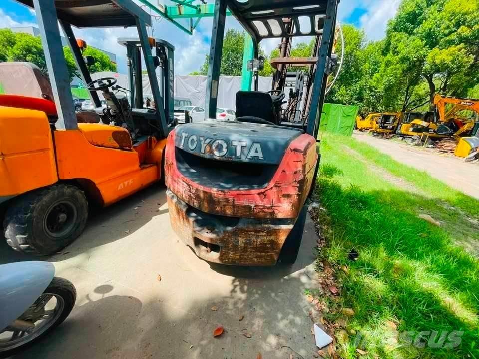 Toyota FD30-8 Andere Gabelstapler