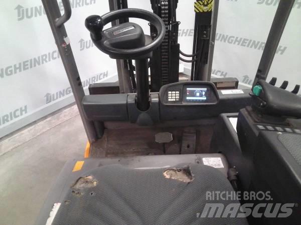 Jungheinrich EFG 320 Elektro Stapler