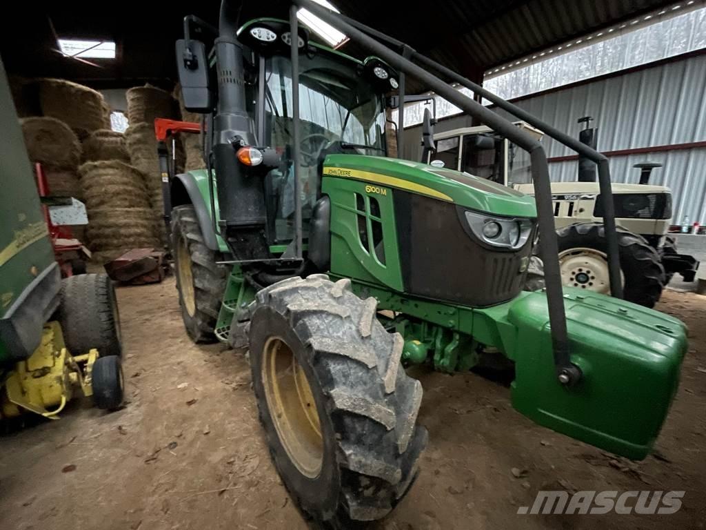 John Deere 6100 M Traktoren