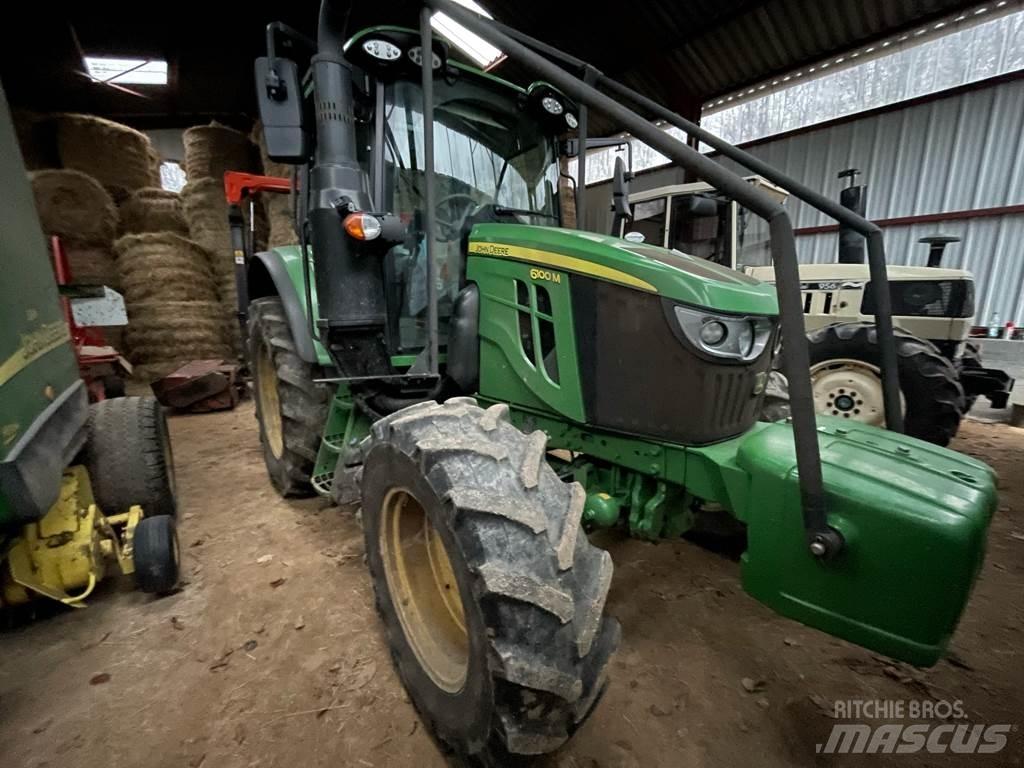 John Deere 6100 M Traktoren