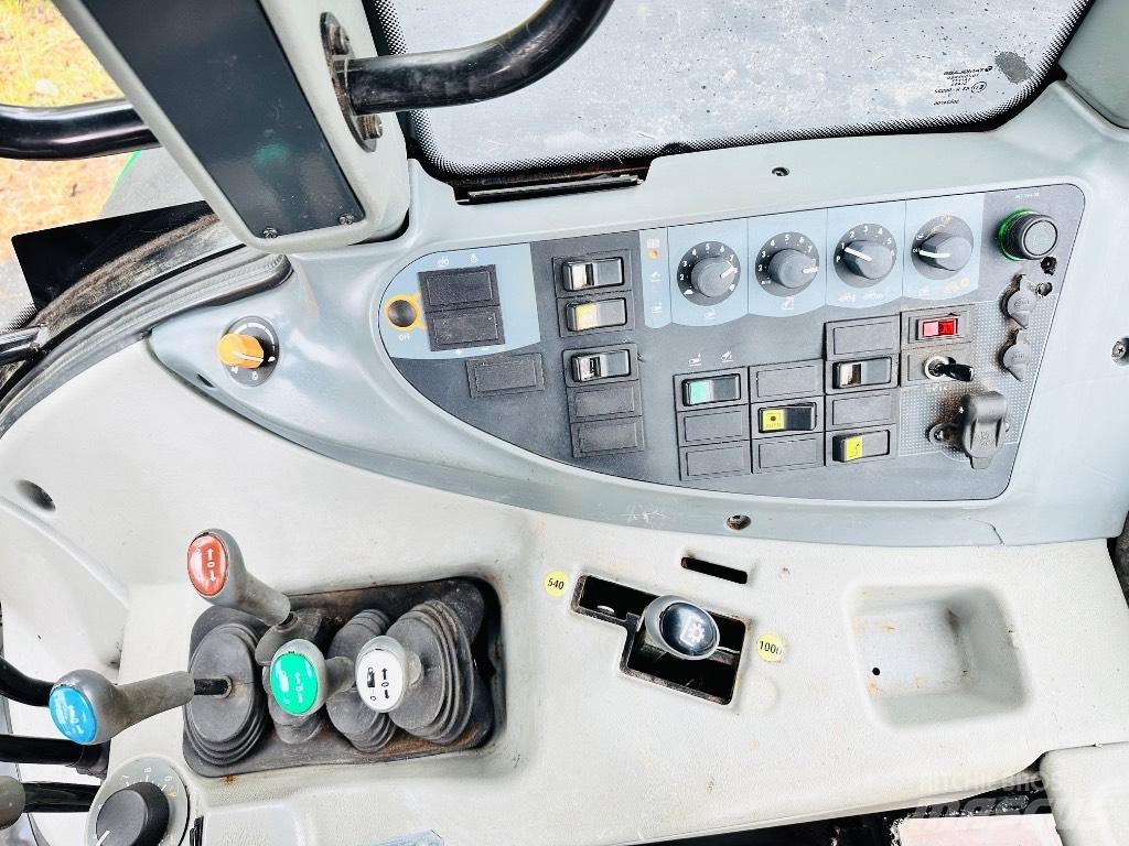 Valtra T 131 Traktoren