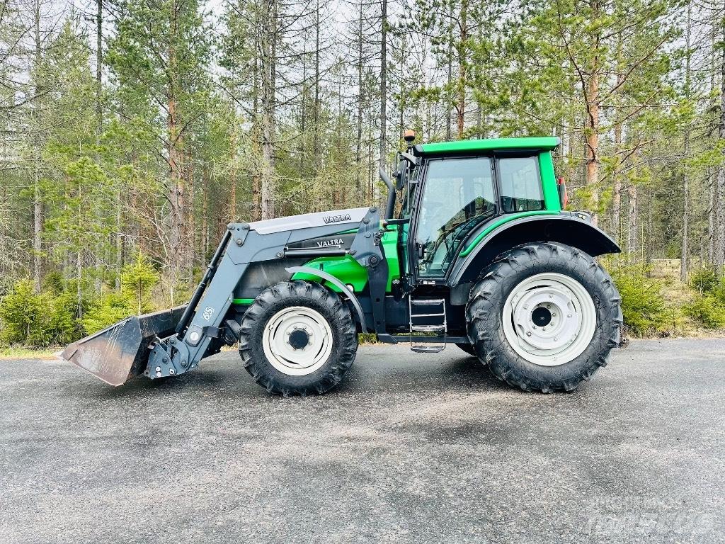 Valtra T 131 Traktoren