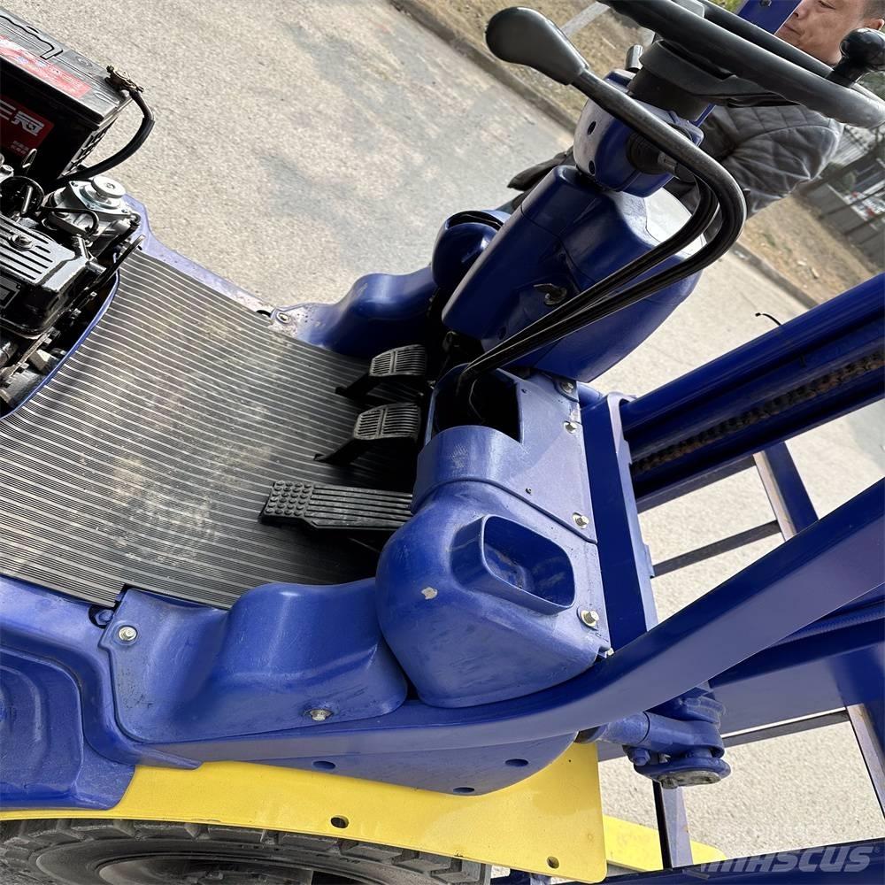 Komatsu FD30-14 Diesel Stapler
