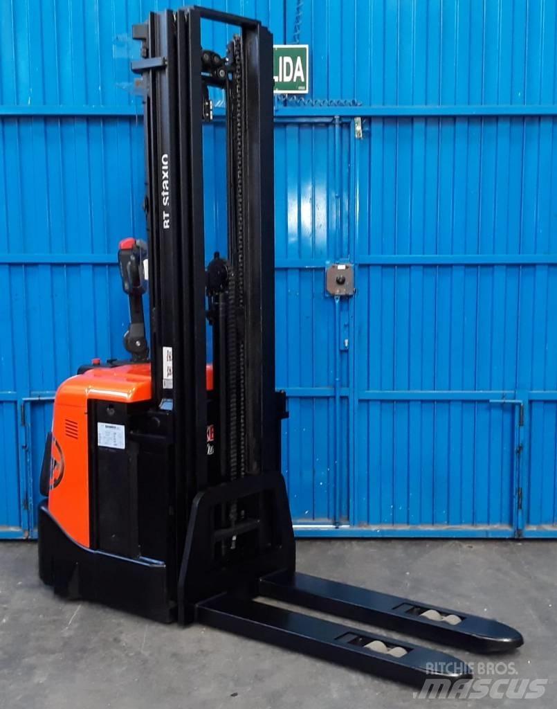 BT SPE 125 Selbstfahrstapler