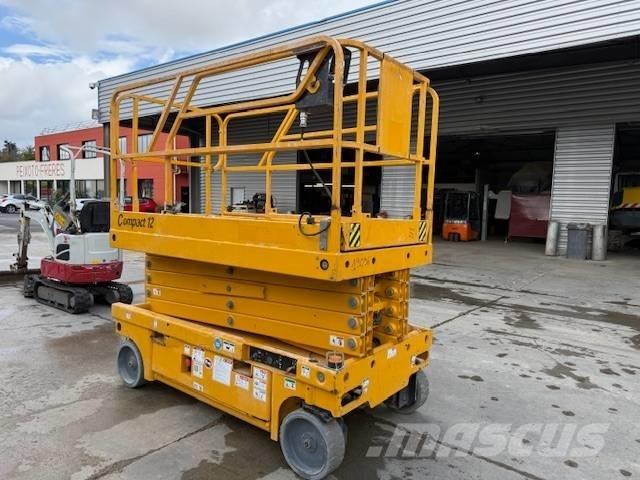Haulotte Compact 12 Scheren-Arbeitsbühnen