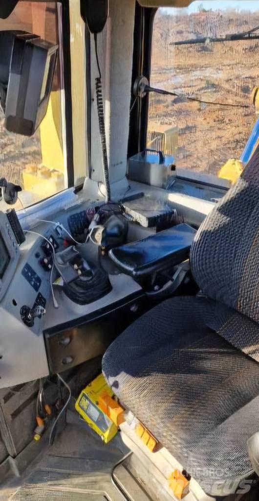 CAT D 8 T Bulldozer