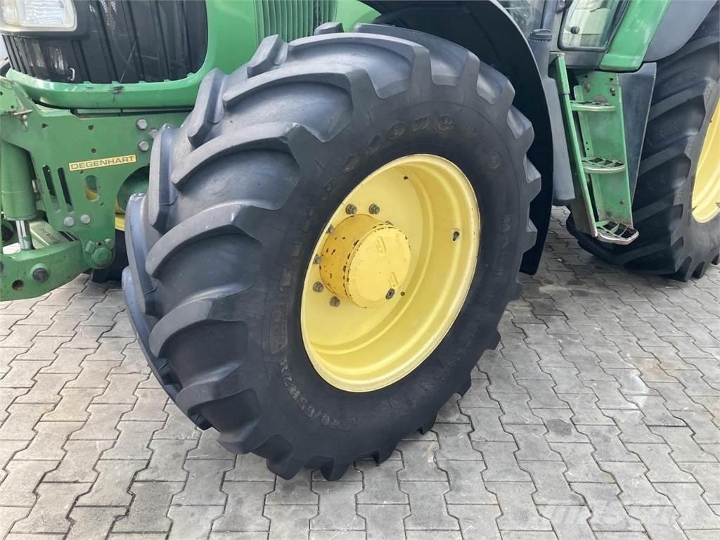 John Deere 6820 Traktoren