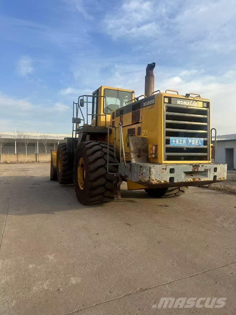 Komatsu WA 600-6 Radlader