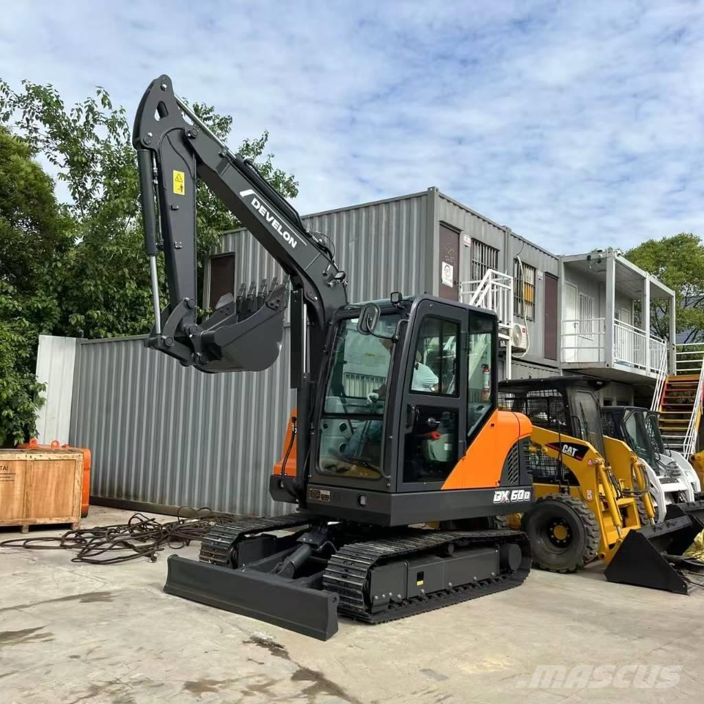 Develon DX 60 D Raupenbagger