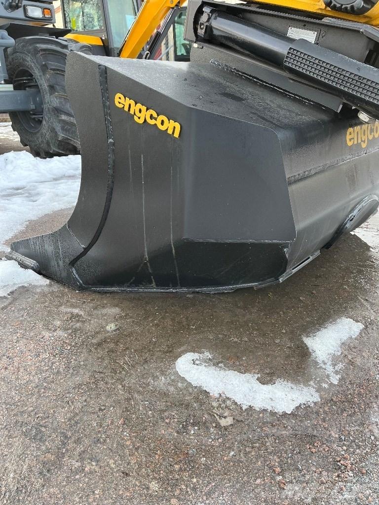 Engcon GB14 S60 Ny! Schaufeln