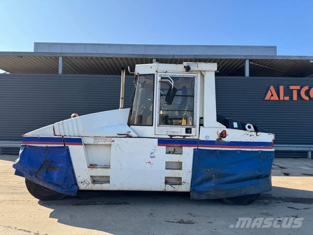 CAT PS-300B Gummiradwalzen