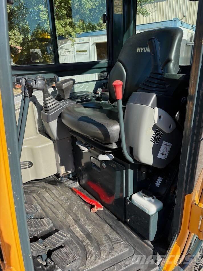 Hyundai R25Z-9 AK Minibagger < 7t