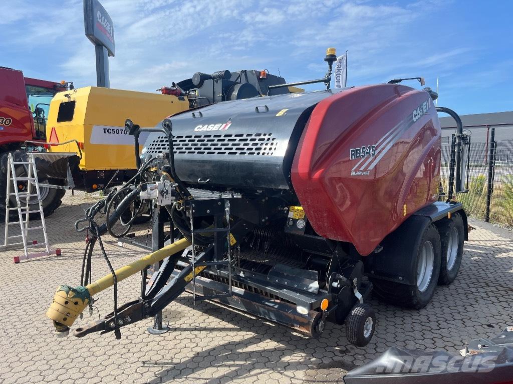 Case IH RB 545 Rundballenpressen