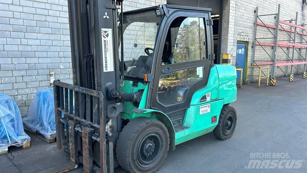 Mitsubishi FD 50 Diesel Stapler