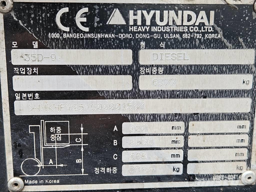 Hyundai 35d-9 Diesel Stapler