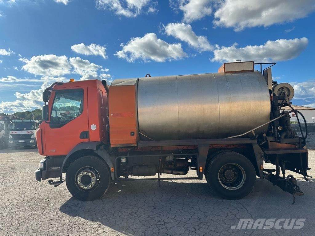 Renault Midlum Bitumen Sprayer