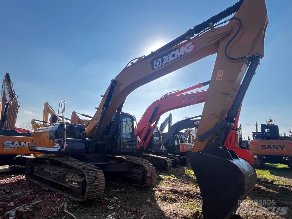 XCMG XE 305 DK Raupenbagger