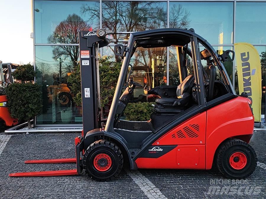 Linde H25T-02 Gas Stapler