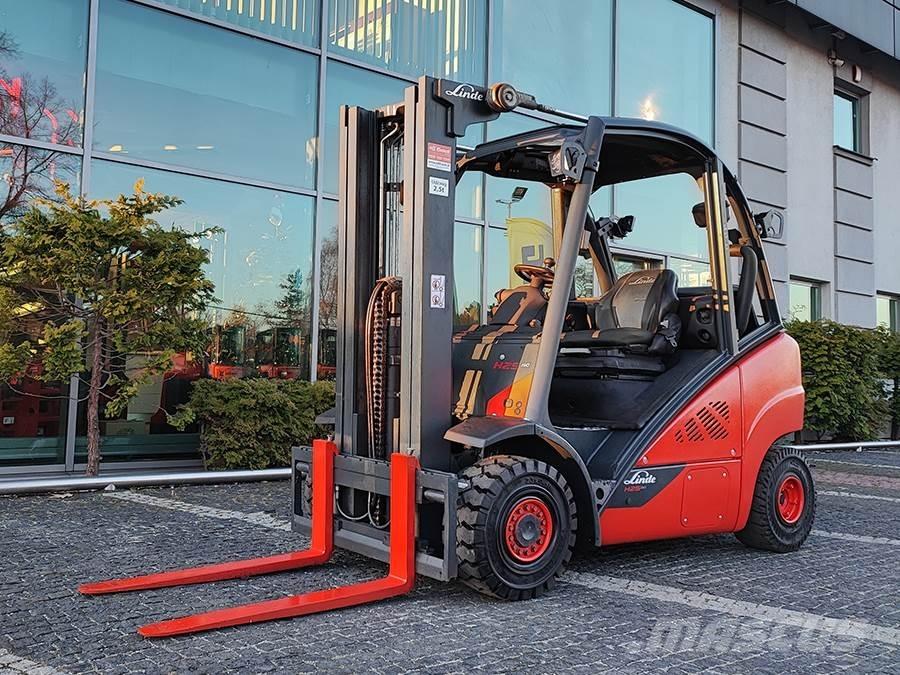 Linde H25T-02 Gas Stapler