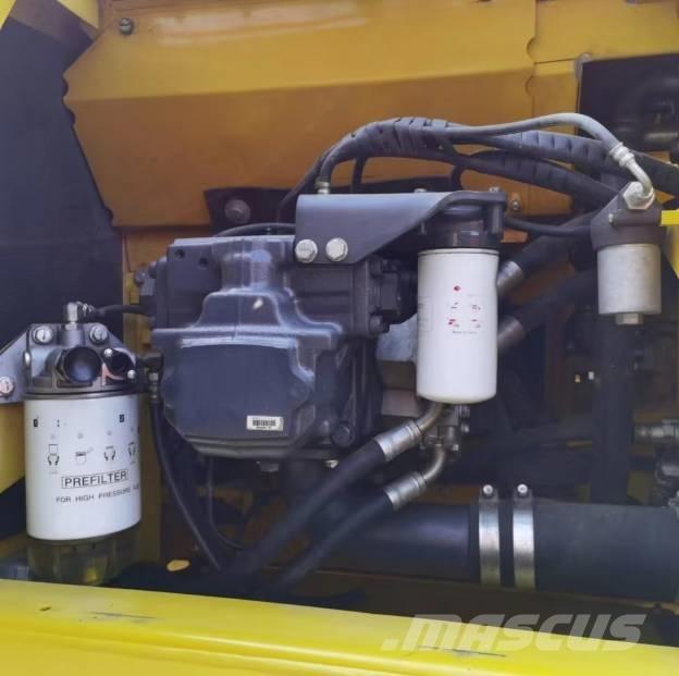 Komatsu PC220-8 Raupenbagger
