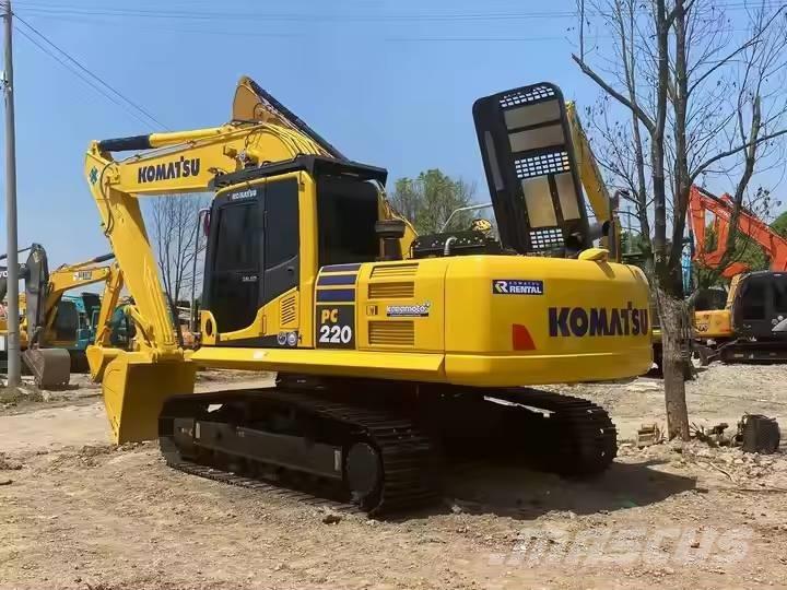 Komatsu PC220-8 Raupenbagger