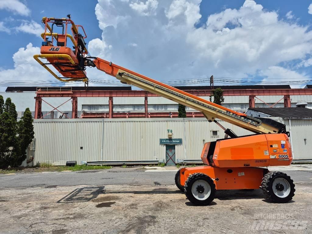 JLG 800 S Gelenkteleskoparbeitsbühnen