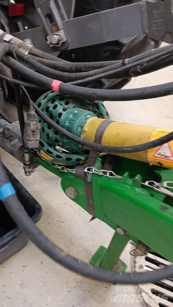 McHale F 550 Rundballenpressen
