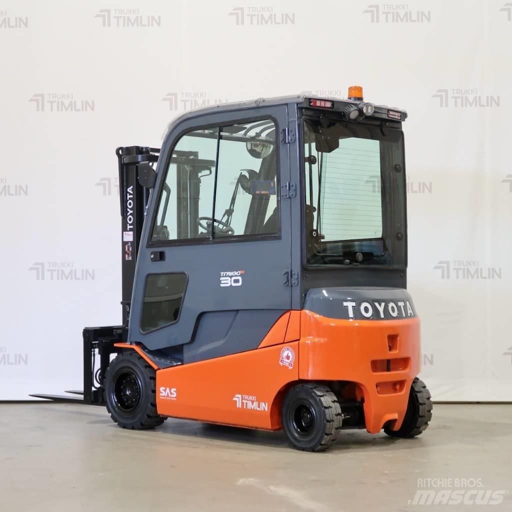 Toyota 8FBMT30 Elektro Stapler