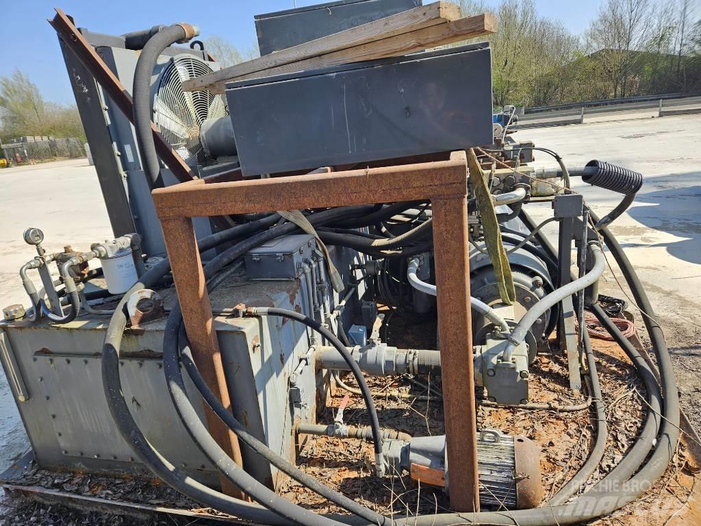 SSI Series 45 3400-E Schredder