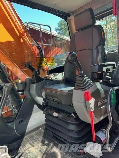 Doosan DX 140 LC Raupenbagger