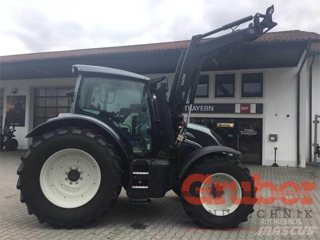 Valtra N 175 D 2B1 Traktoren