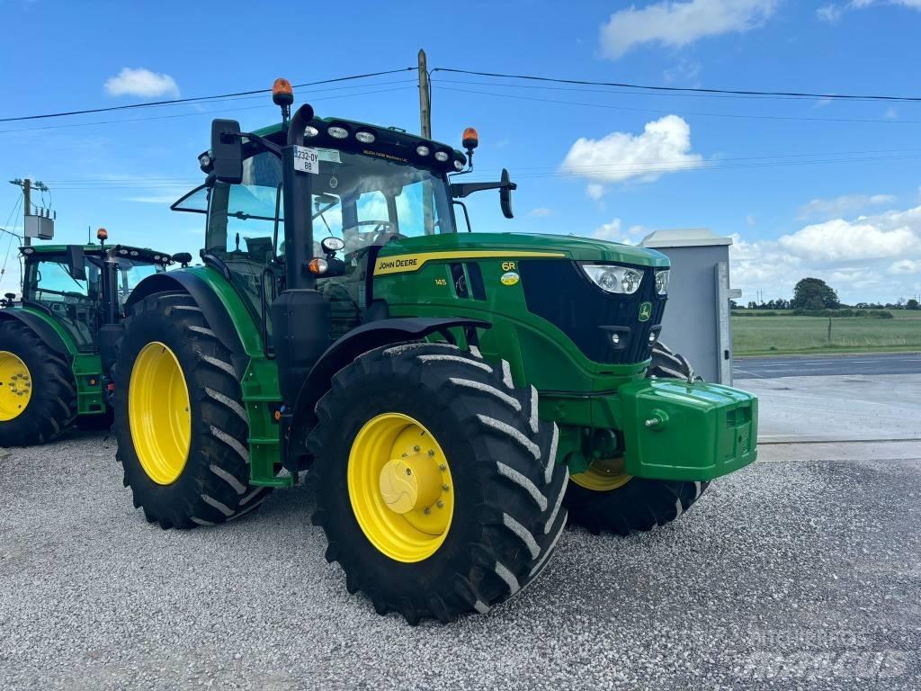 John Deere 6145 R Traktoren