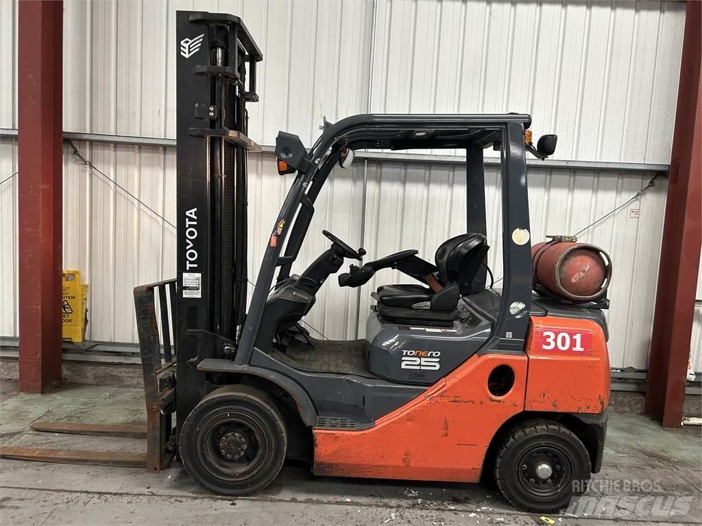 Toyota 02-8FGF25 Gas Stapler