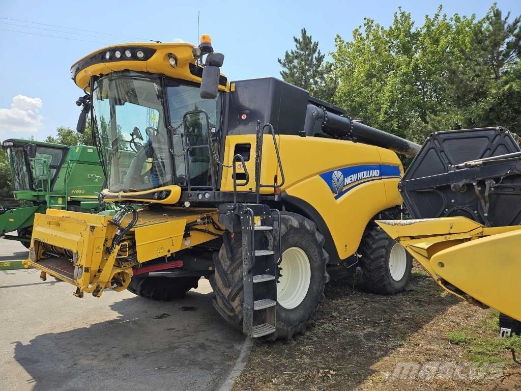 New Holland CX8.70 Mähdrescher