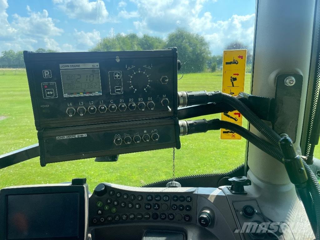 John Deere 732 Anhängespritzen