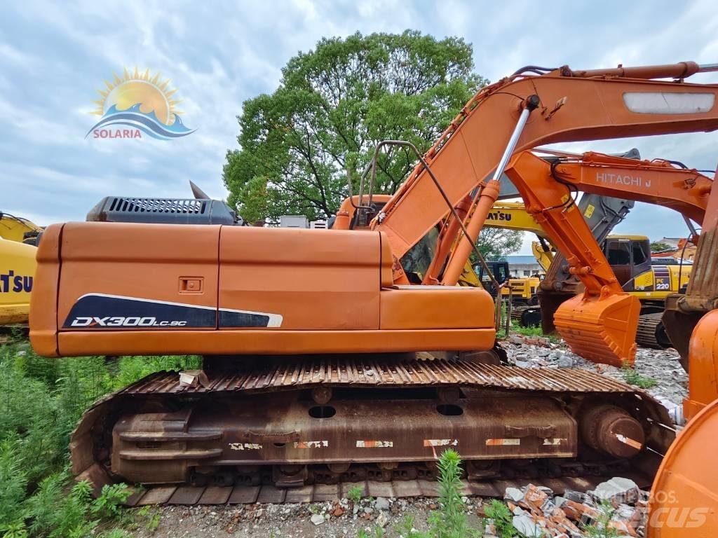 Doosan DX 300 LC Raupenbagger